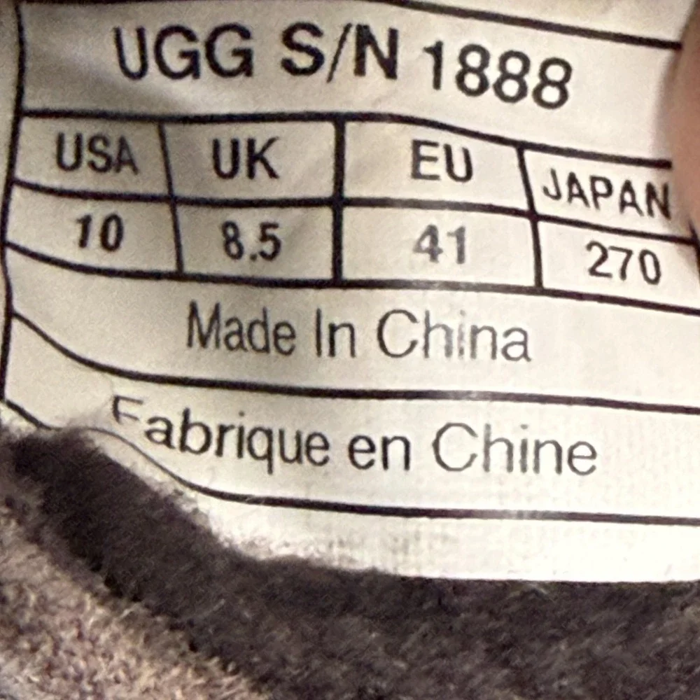 UGG Evera Shoes Womens Size 10‎ Brown Suede Low Top Casual Sneaker 1888